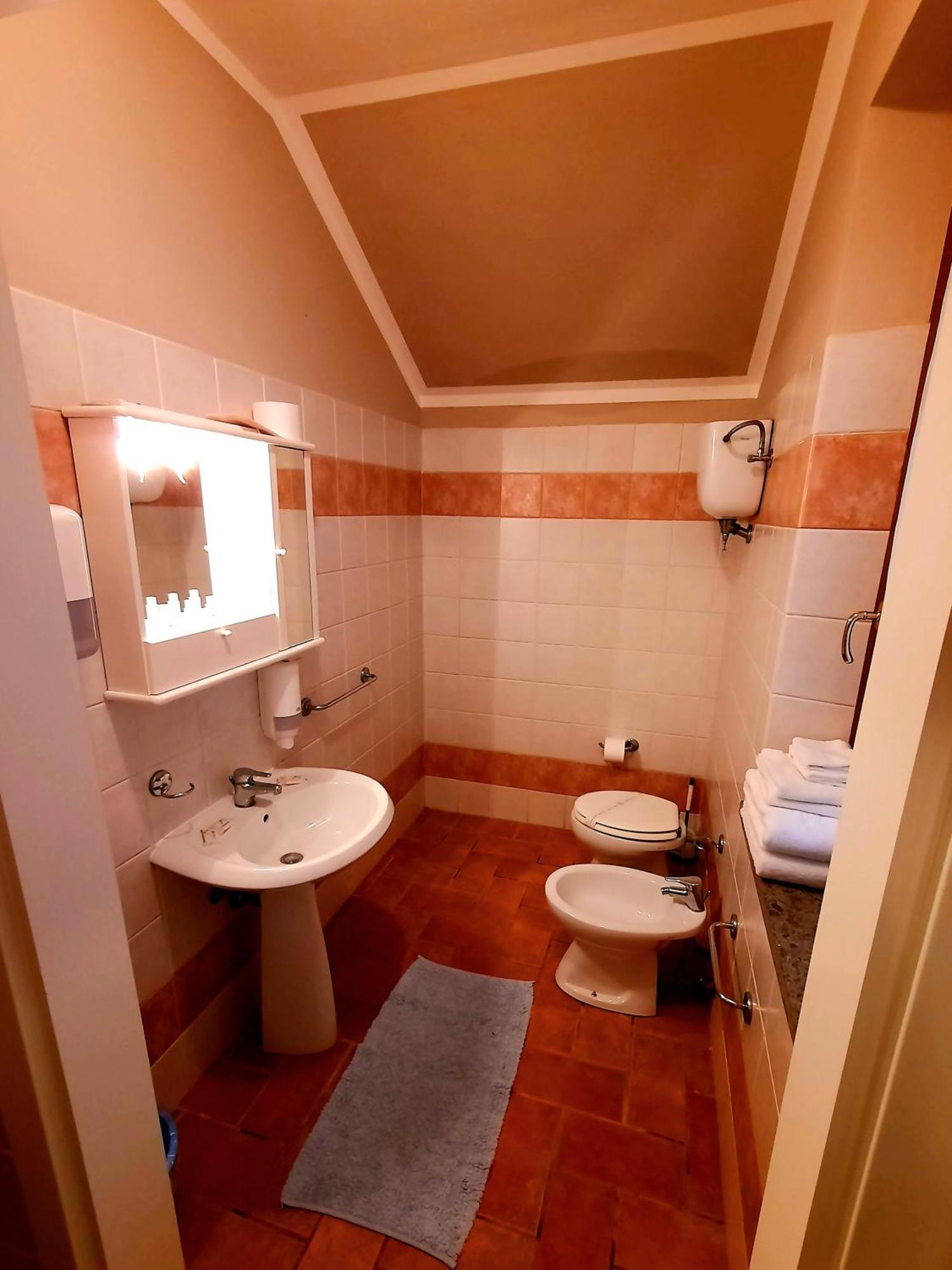 Leonaerdo Guests House Apartamento Panicale Quarto foto