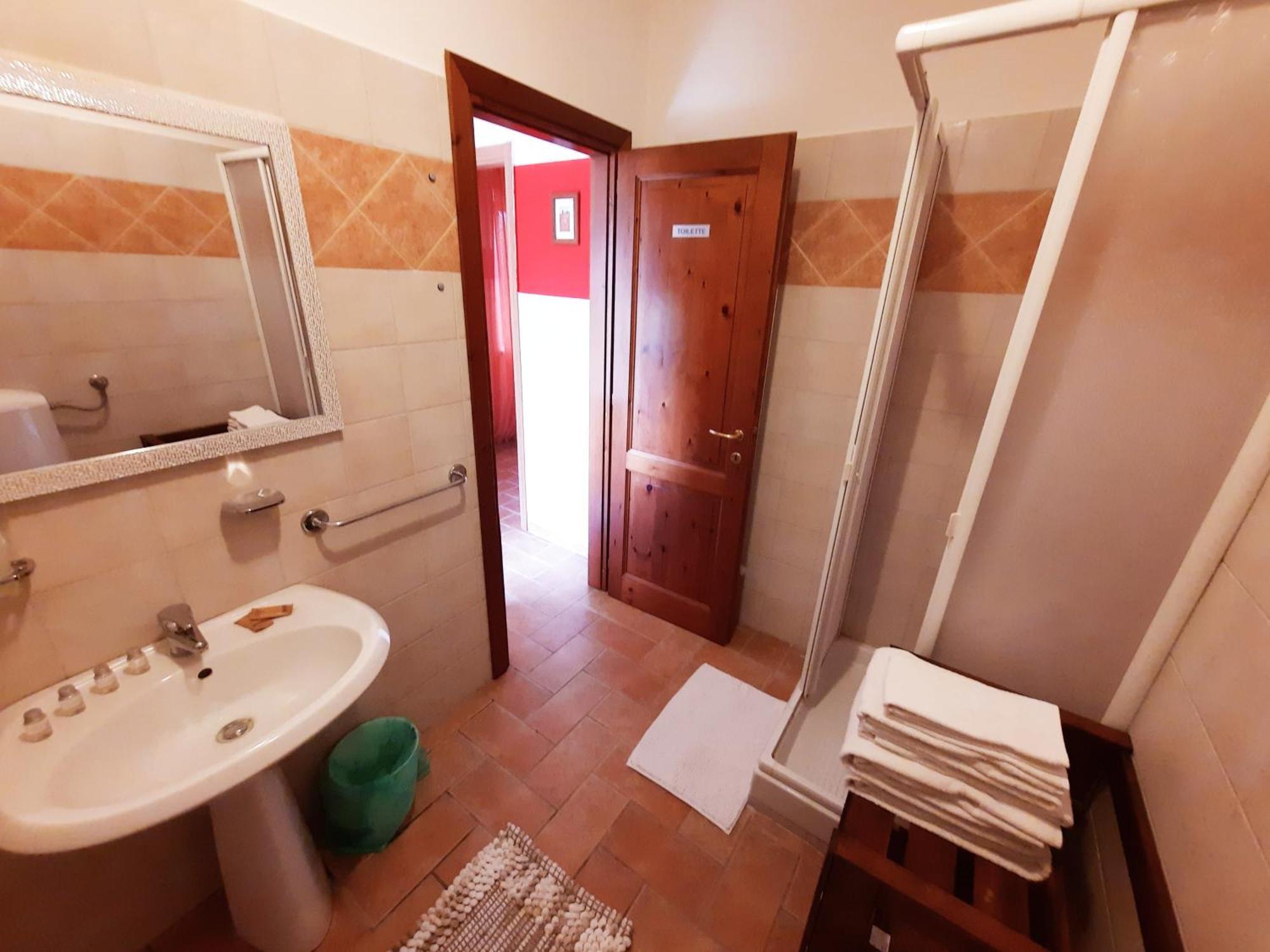 Leonaerdo Guests House Apartamento Panicale Quarto foto